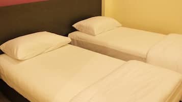 Deluxe Twin Room, 2 Single Beds | Desk, iron/ironing board, free WiFi, bed sheets