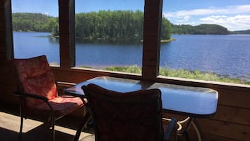 Luxury Penthouse, 1 Bedroom, Lake View (No Pets Allowed) | Balcony