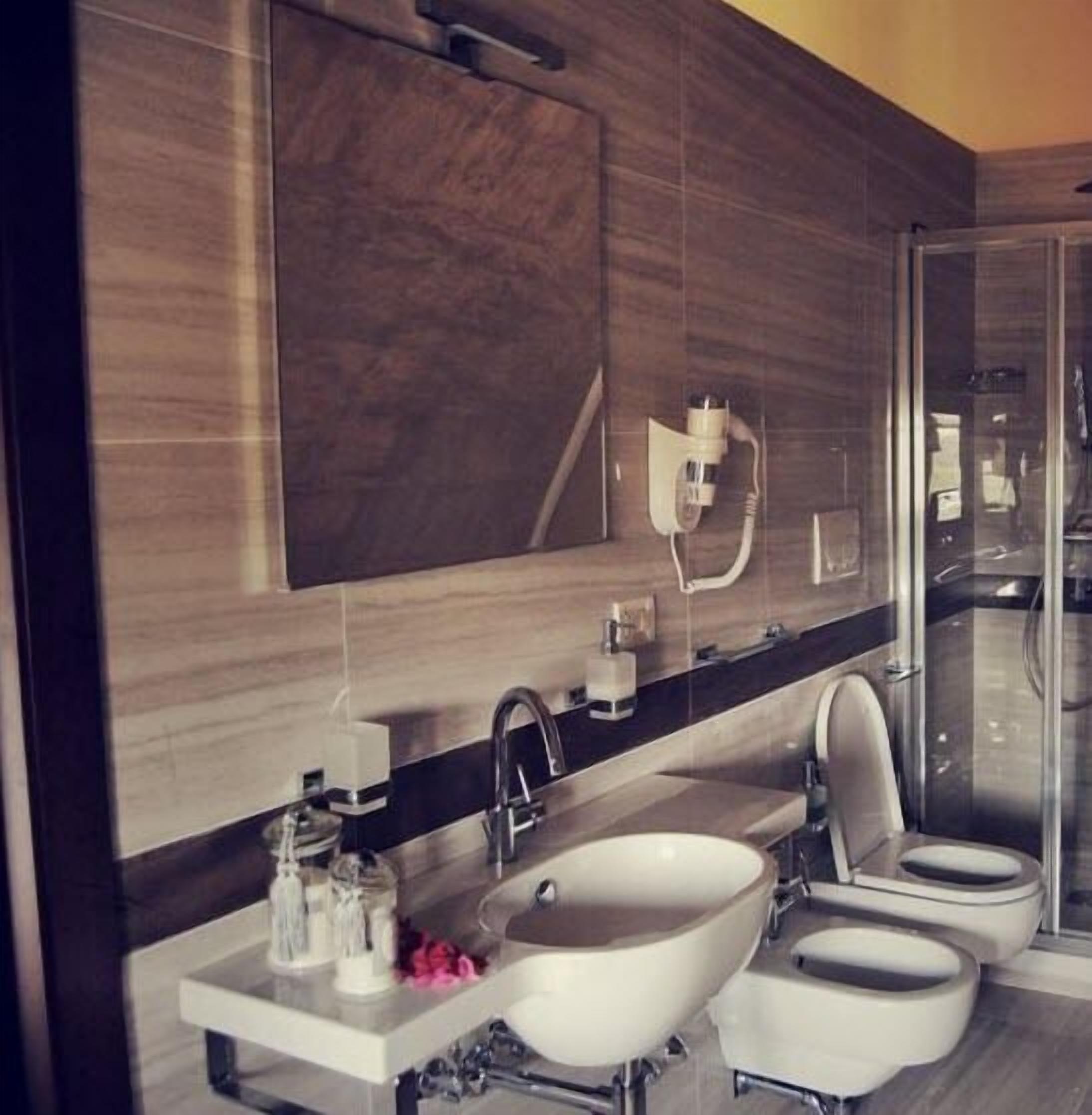 Triple Room | Bilik Mandi | Pancuran mandi, kelengkapan dandanan diri percuma, pengering rambut 