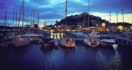 The Robin Hill Hotel