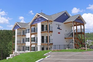 Front of property - Stormy Point Village Lakeside (Branson)