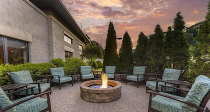 Best Western Plus Franciscan Square Inn and Suites