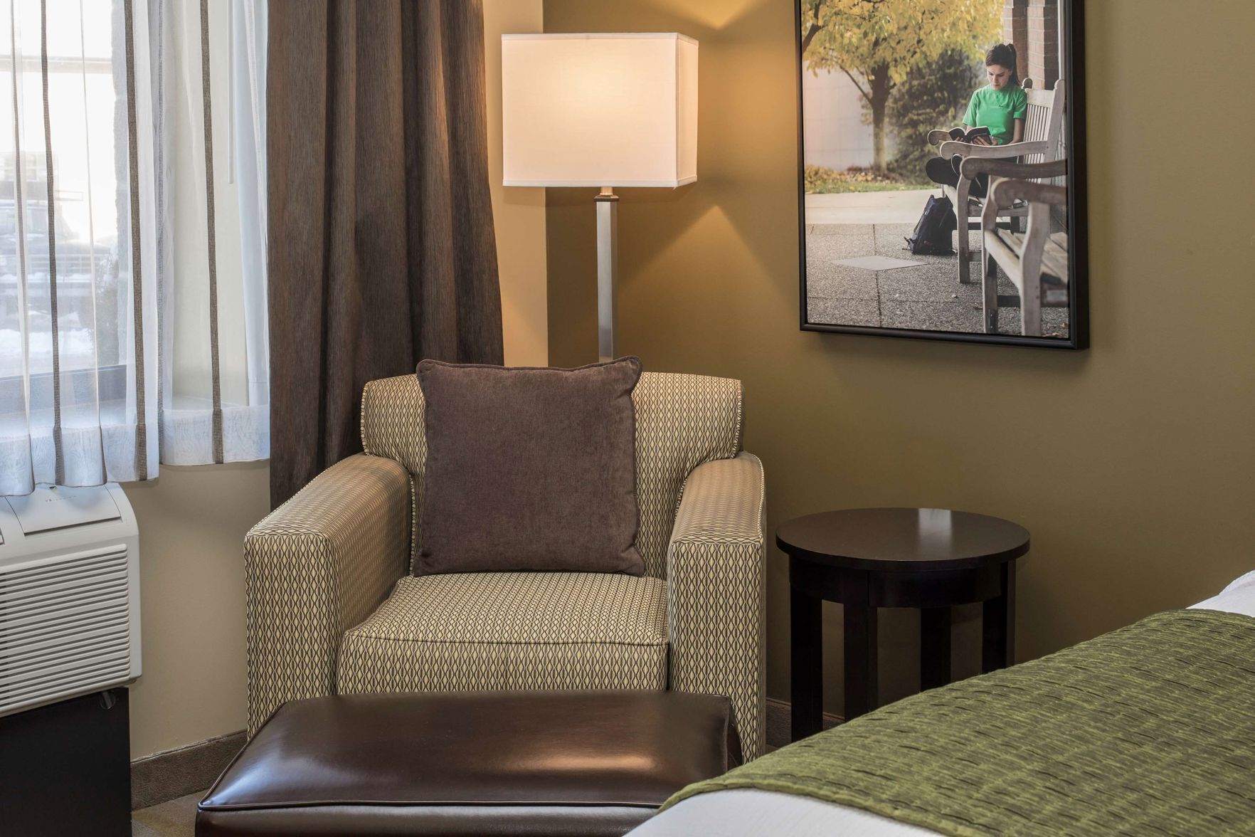 Coffres-forts dans les chambres, bureau
