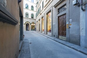 Loft (Via delle Oche 1) | Street view - Firenze Rentals (Florence)