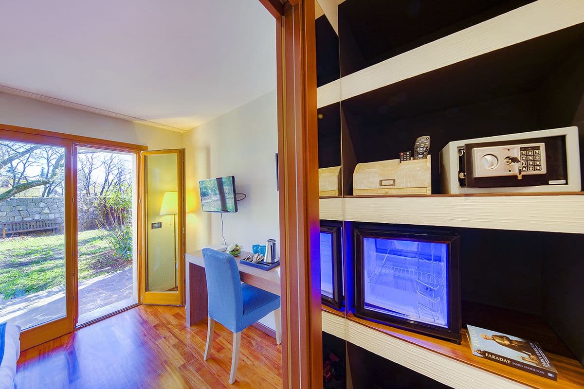 Habitación doble ejecutiva, 1 habitación, baño privado | Ropa de cama de alta calidad y minibar