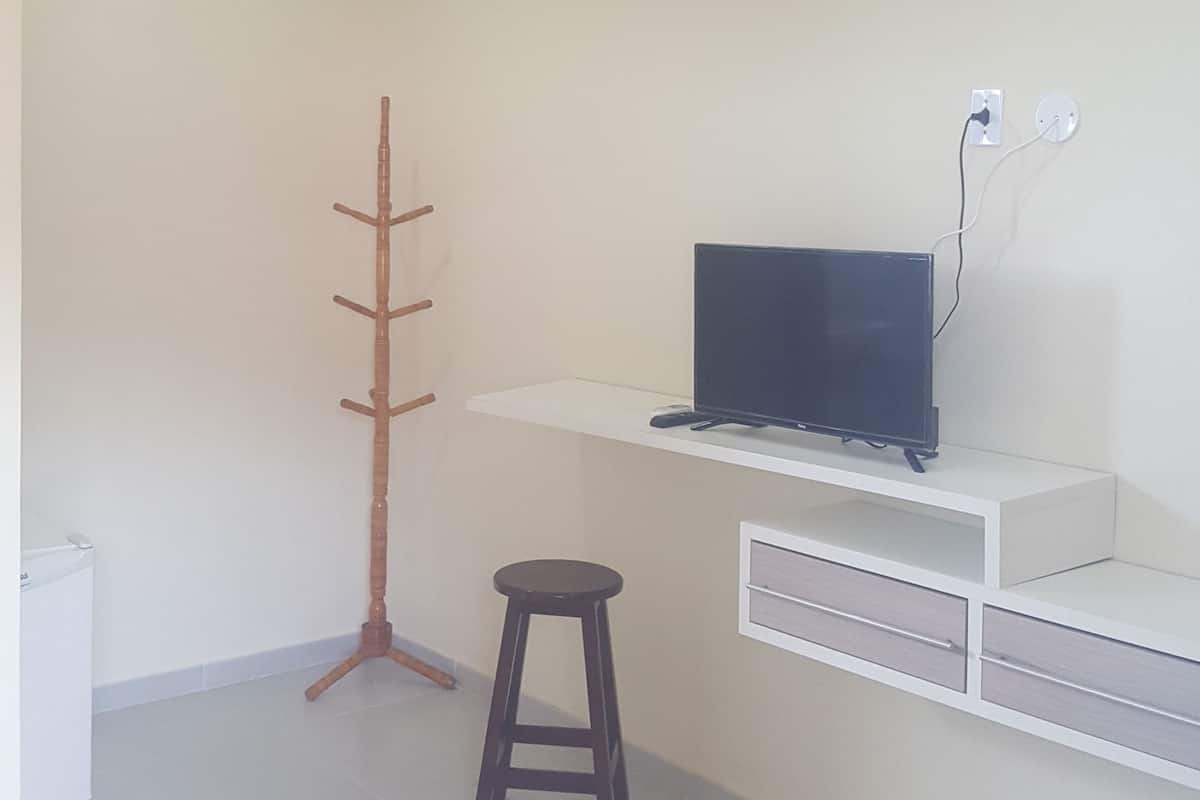 Deluxe Double Room Single Use, 1 King Bed, Beach View, Sea Facing