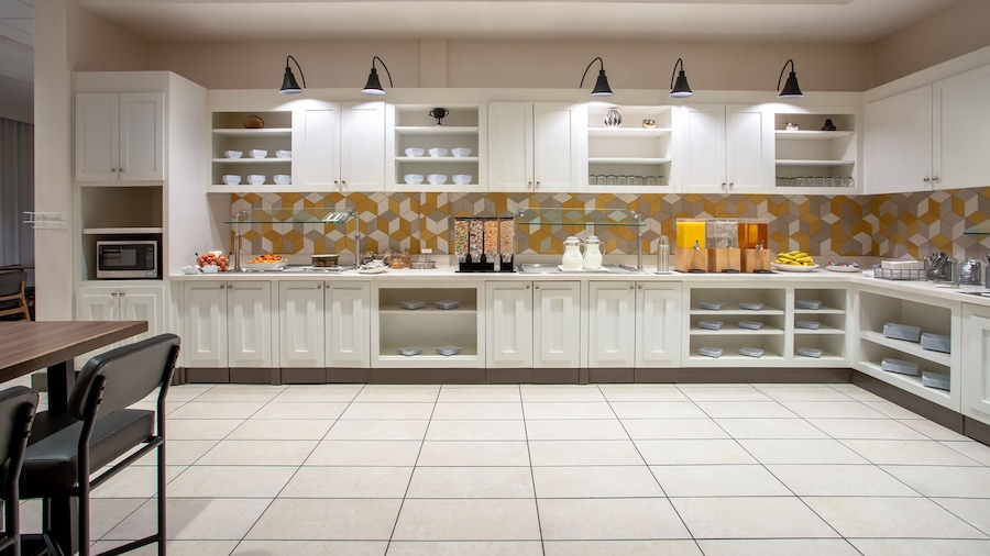 Hyatt Place Austin Airport
