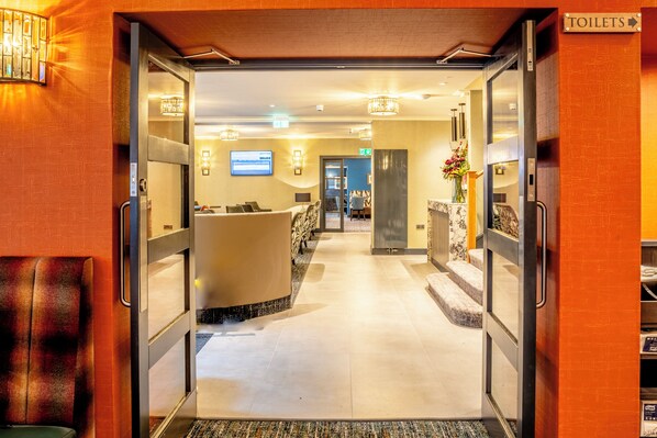 Interior entrance - Star Hotel (Kingussie)