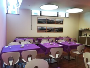 Daily buffet breakfast (EUR 8.80 per person)