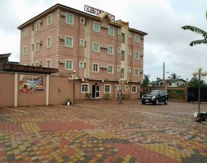 Bagian depan properti