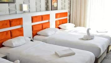 Minibar, két bảo mật tại phòng, trang trí khác biệt