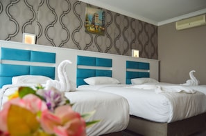 Superior Triple Room | Minibar, in-room safe, individually decorated, individually furnished - Comfort Downtown Istanbul (Istanbul)