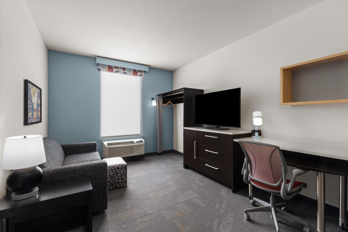 50-inch LED TV with cable channels, TV
