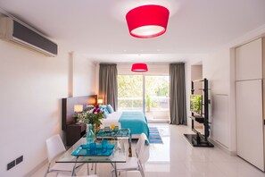 Căn hộ Deluxe | Bộ đồ giường cao cấp, chăn bông, nệm có lớp đệm bông 