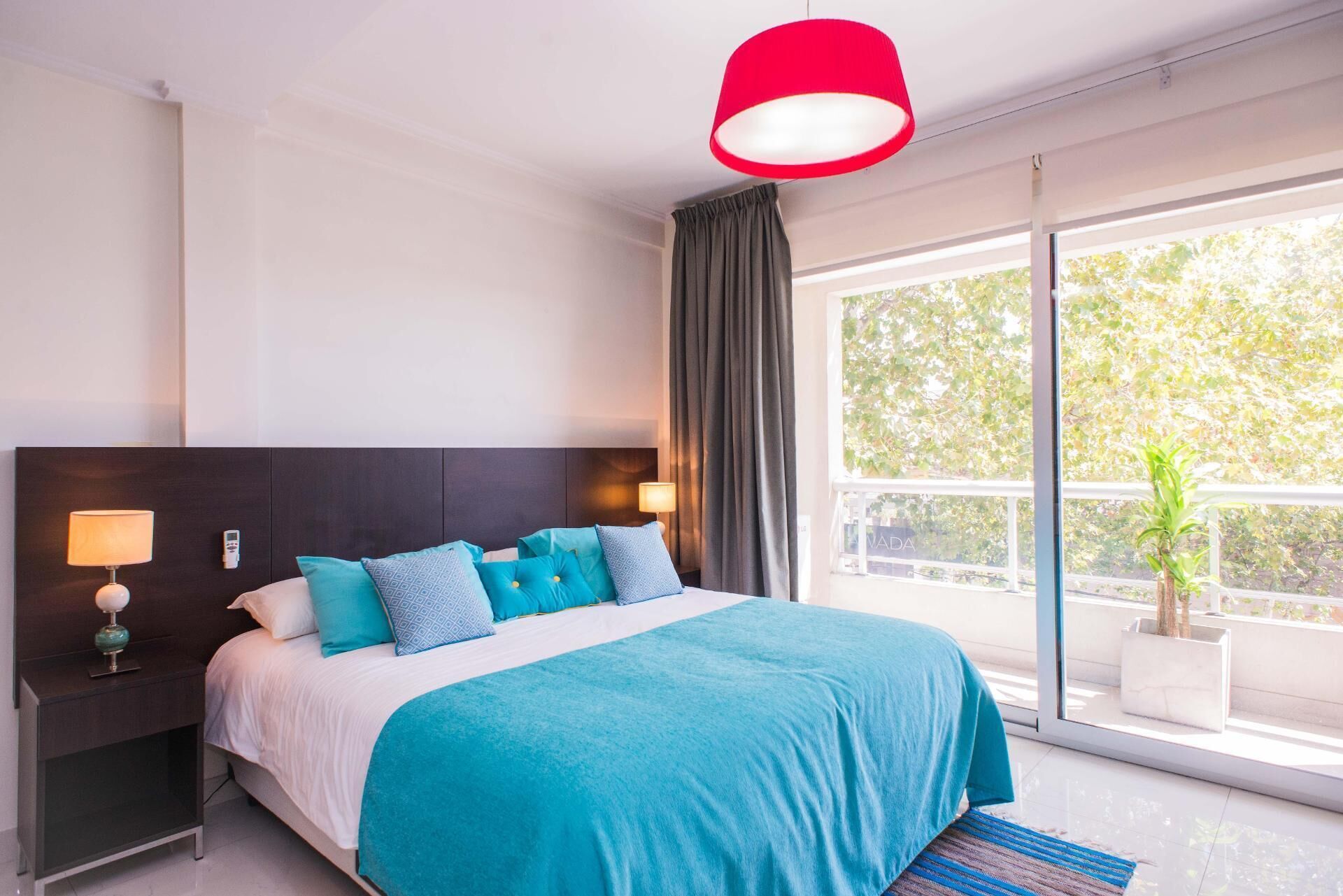Ropa de cama de alta calidad, edredón y camas con pillow-top 