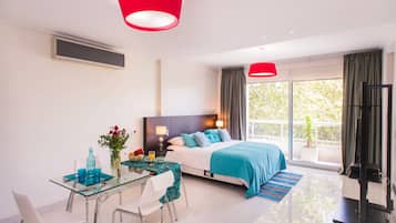 Premium bedding, down comforters, pillowtop beds, in-room safe