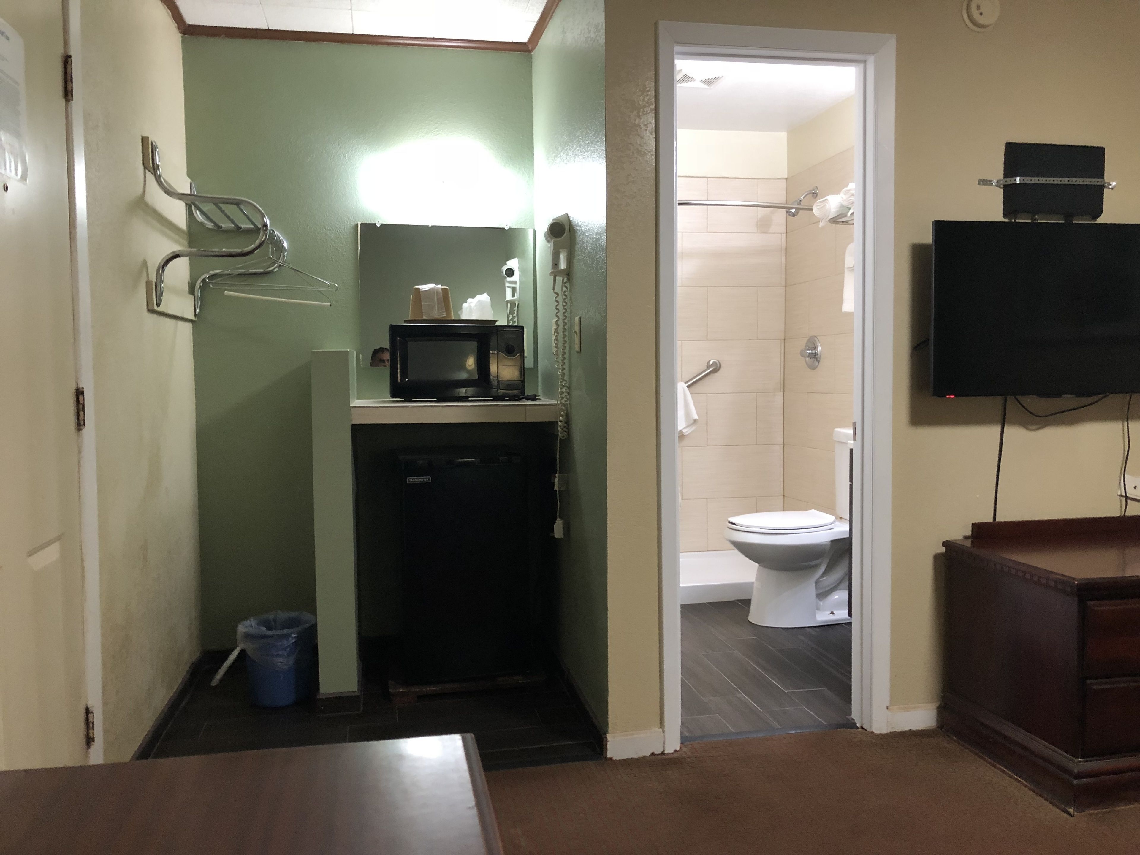 Desk, free WiFi, bed sheets