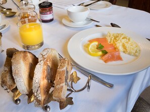 Free breakfast