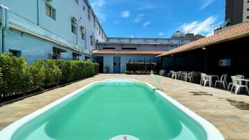 Piscina externa