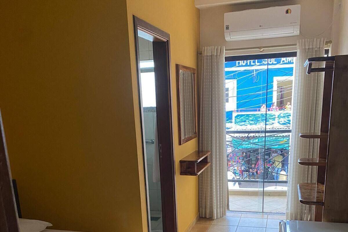 Minibar, desk, blackout drapes, WiFi (free)