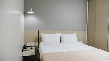 Minibar, desk, free WiFi