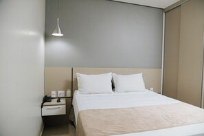 Quarto casal superluxo | Frigobar, escrivaninha, Wi-Fi de cortesia