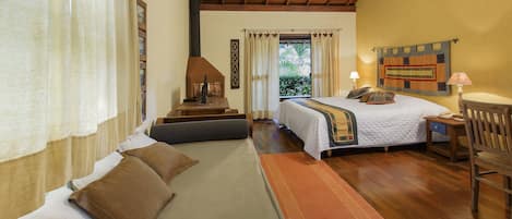 Apartamento Comfort | Minibar, két bảo mật tại phòng, bàn