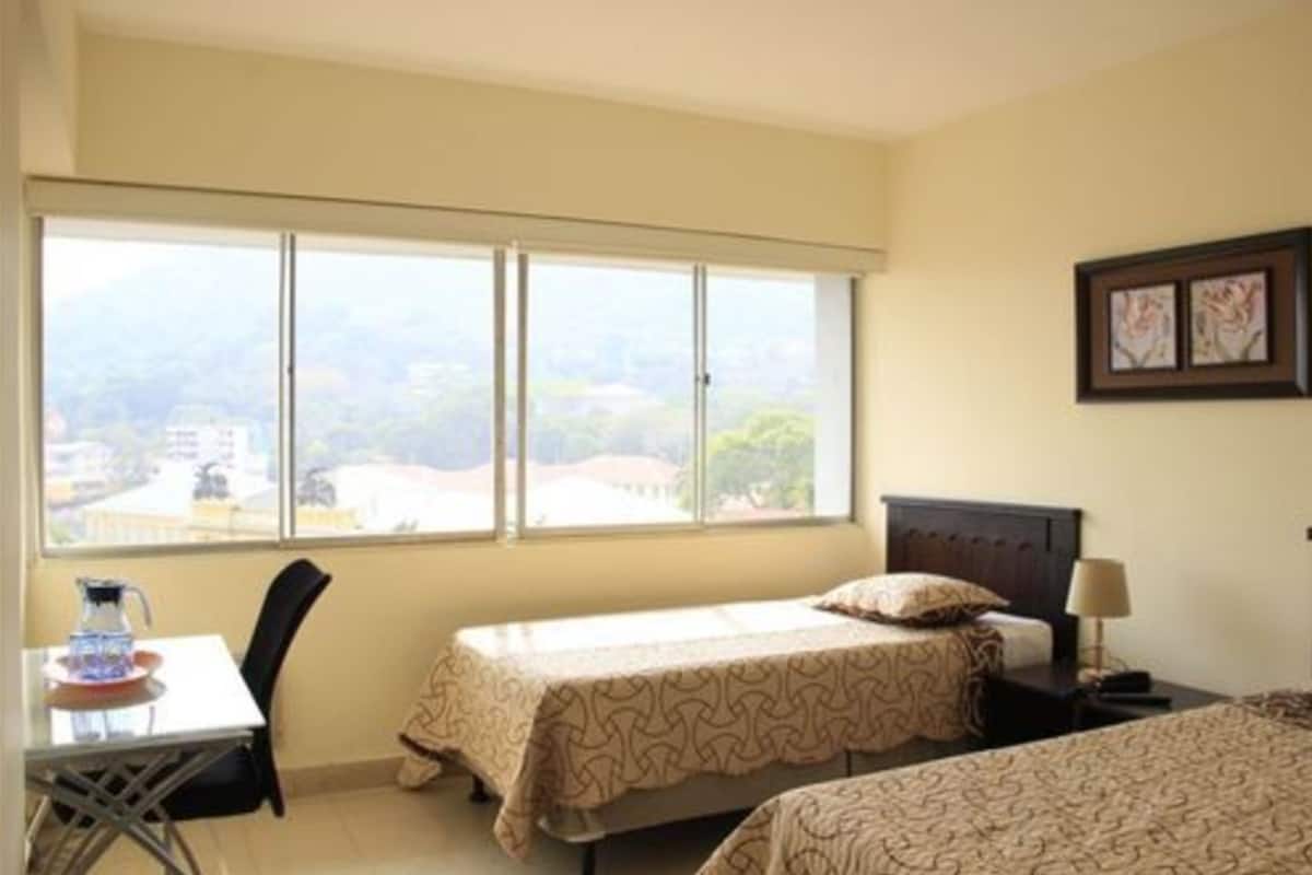 Double Room, 2 Single Beds