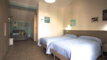 Chambre avec lits jumeaux (with extra bed)