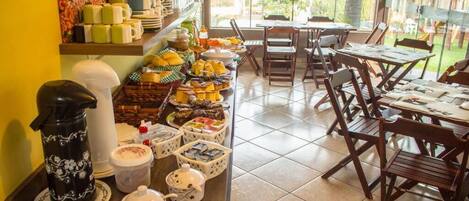 Desayuno buffet incluido todos los días