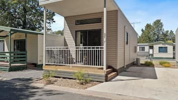 Deluxe Studio - Not Pet Friendly | Terraza o patio