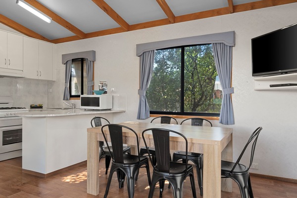 Standard 2 Bedroom Cabin - Not Pet Friendly | In-room dining