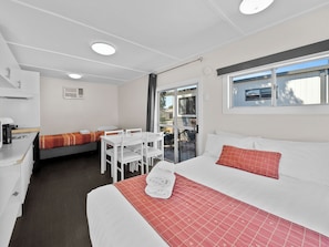 Economy Studio - No Ensuite - Not Pet Friendly - Wodonga Holiday Park (West Wodonga)