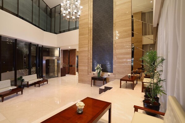 Lobby - Grandhika Hotel Semarang (Semarang)