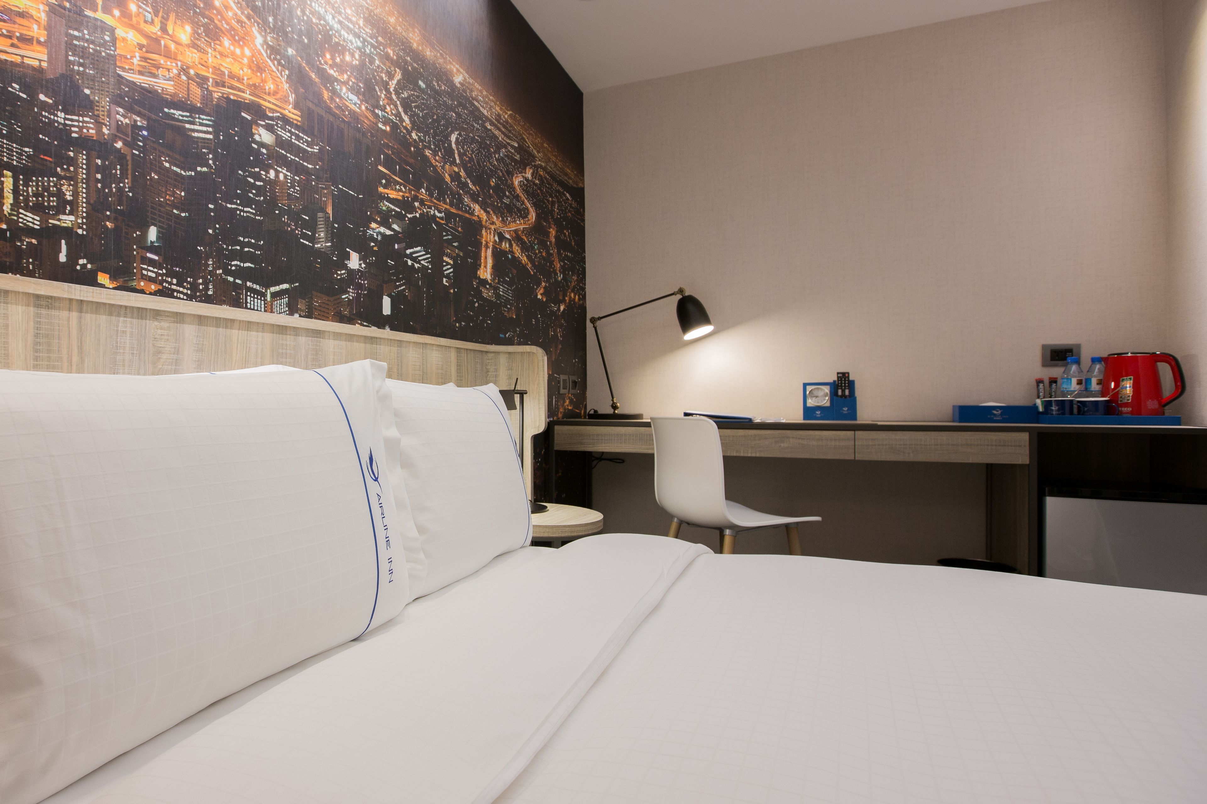 double room, accessible, no windows | premium bedding, down duvets, in-room safe, desk