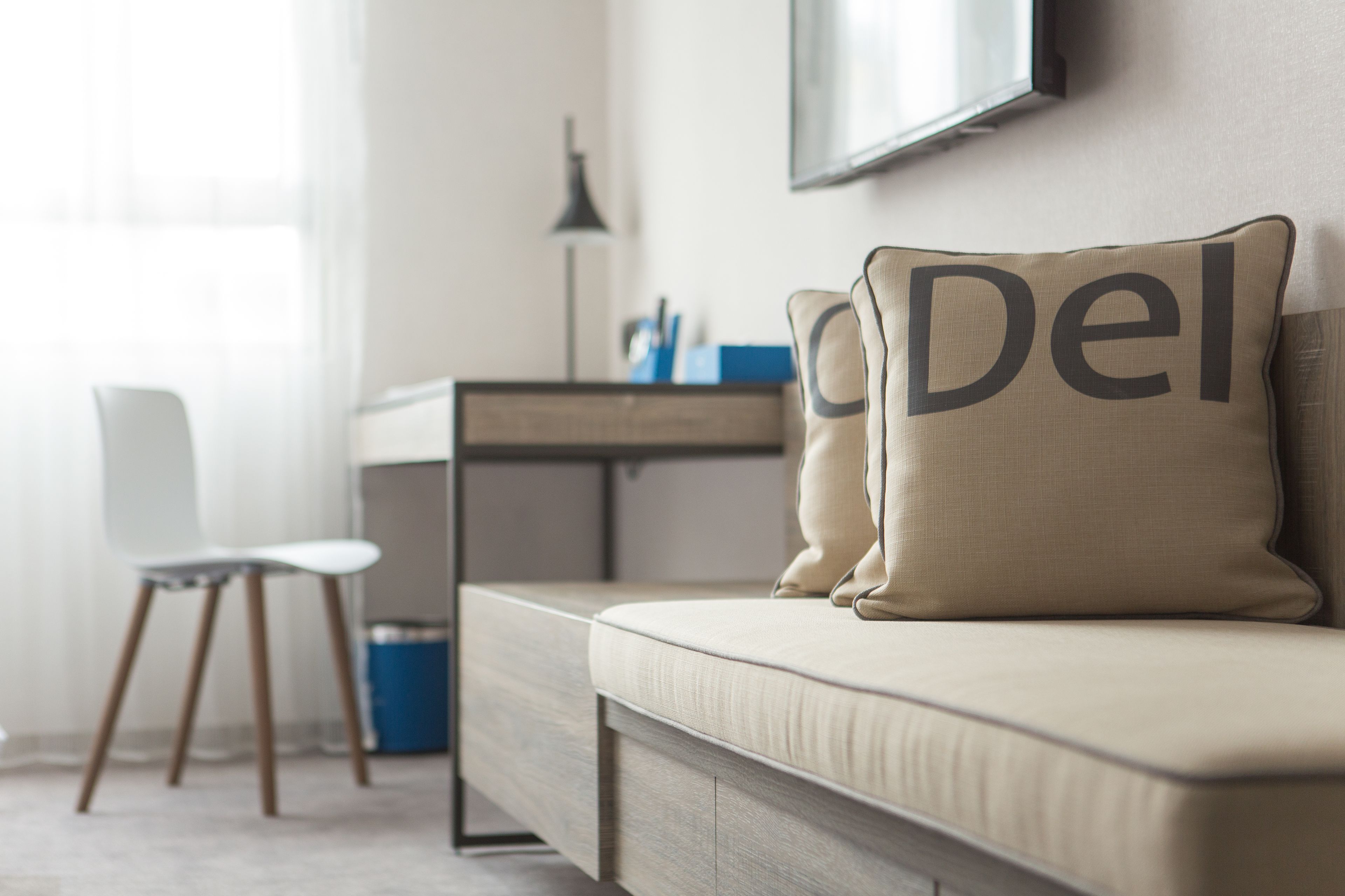 premium bedding, down duvets, in-room safe, desk