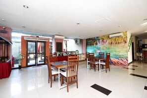 Dining - Hotel UTC Semarang (Semarang)