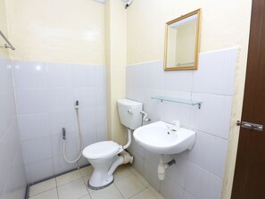 Dusche, Bidet, Handtücher