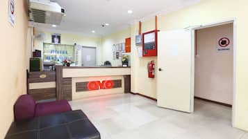 Quầy tiếp tân