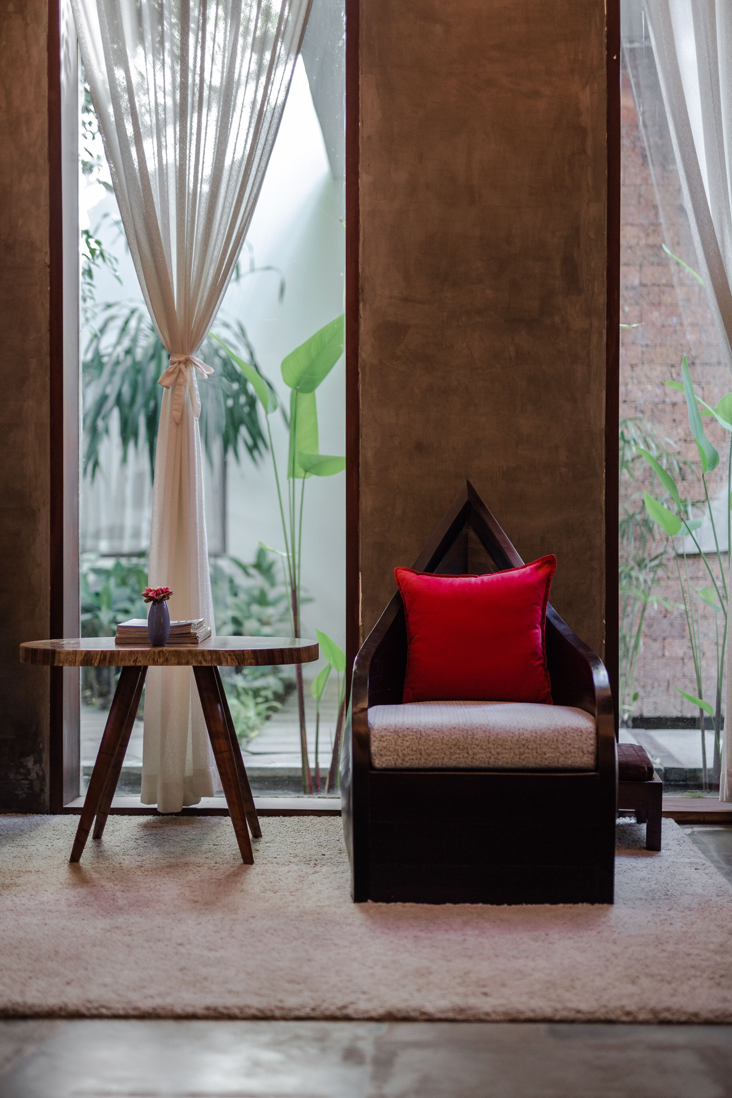 body treatments, aromatherapy, deep-tissue massages, body scrubs