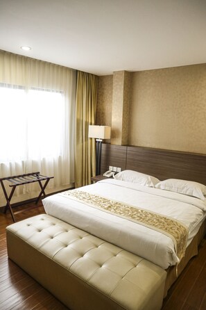 Deluxe Room | Desk, free WiFi - Hana Hotel (Batam)