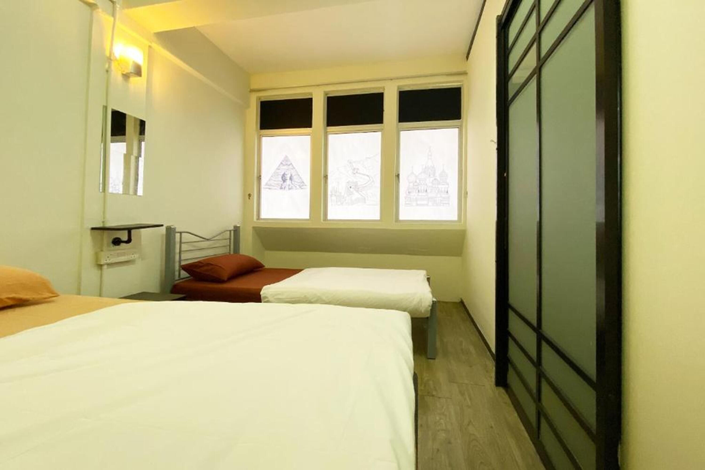 Free WiFi, bed sheets