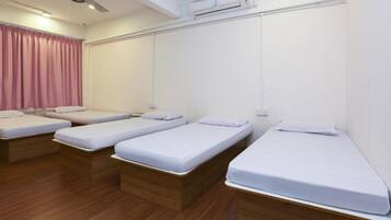 Free WiFi, bed sheets