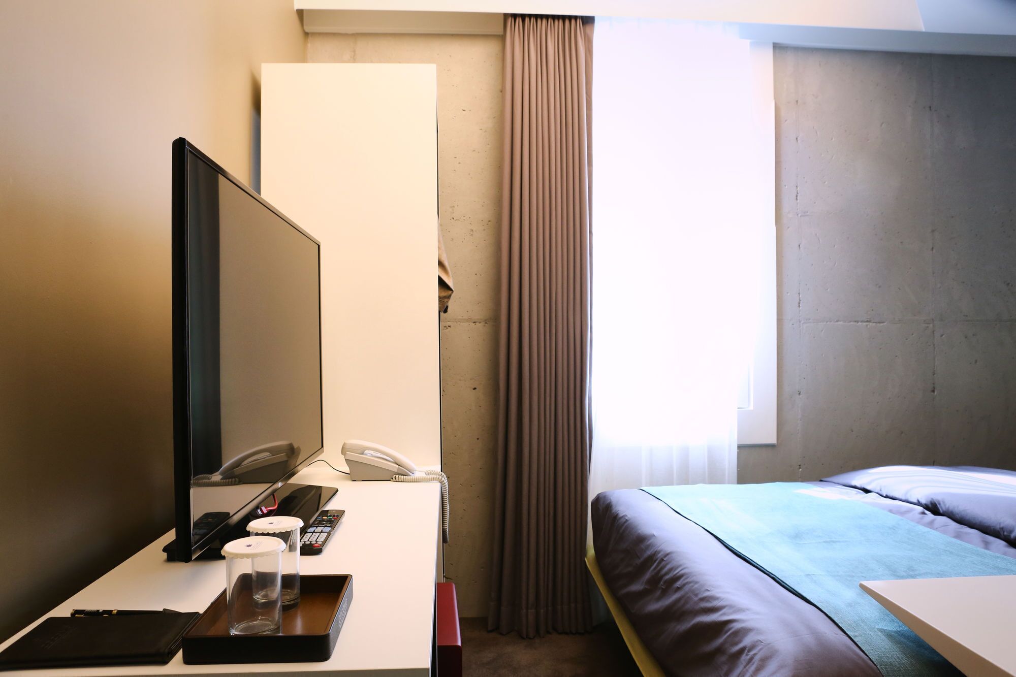 premium bedding, in-room safe, blackout curtains, soundproofing