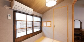 傳統聯排別墅 (Japanese Style, up to 5 people) | 1 間臥室、書桌、筆電工作空間、免費無線上網