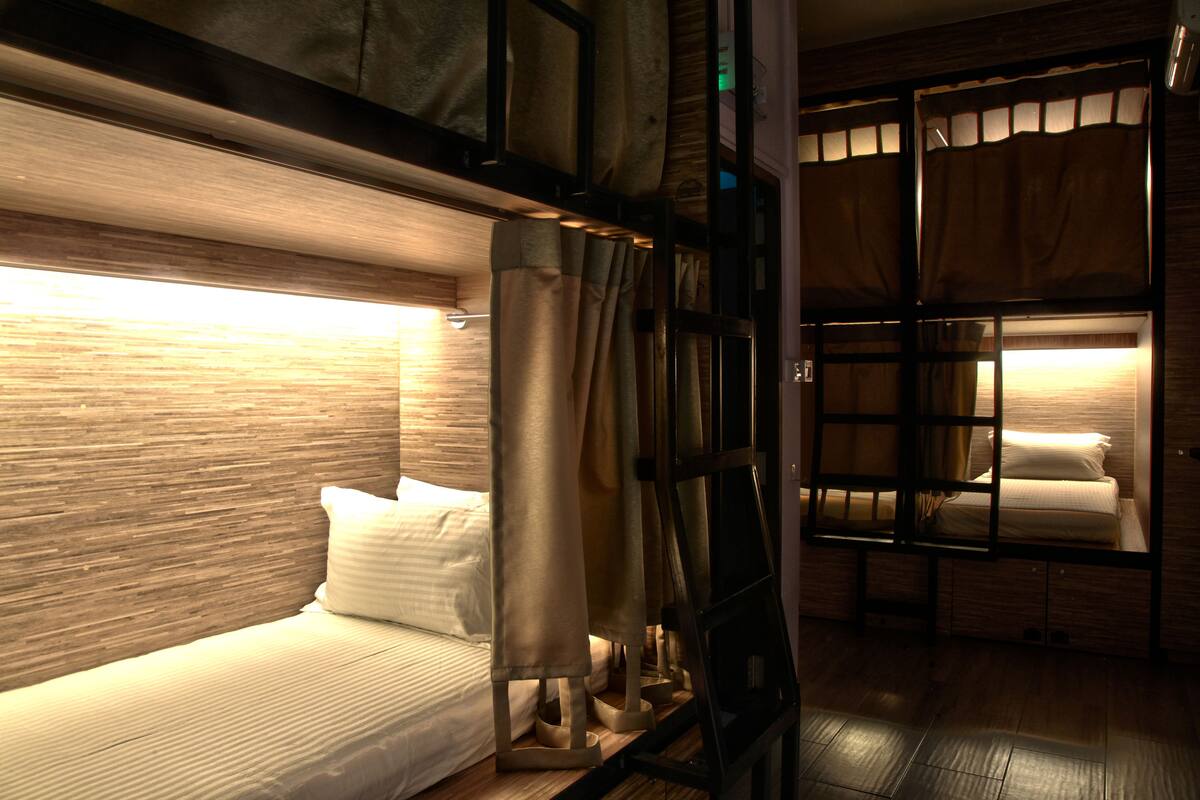 Single Pod in Female Room