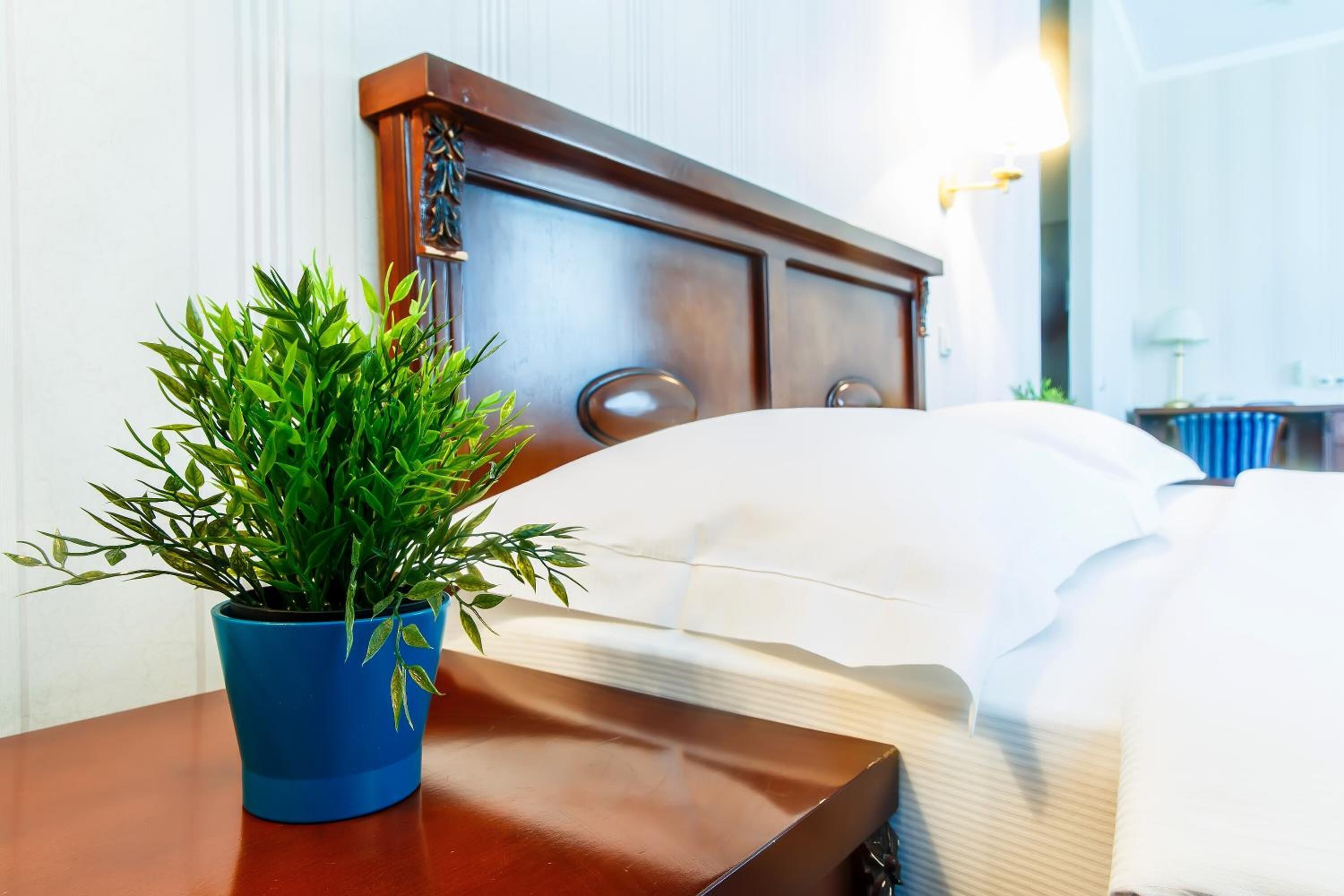 in-room safe, desk, laptop workspace, iron/ironing board