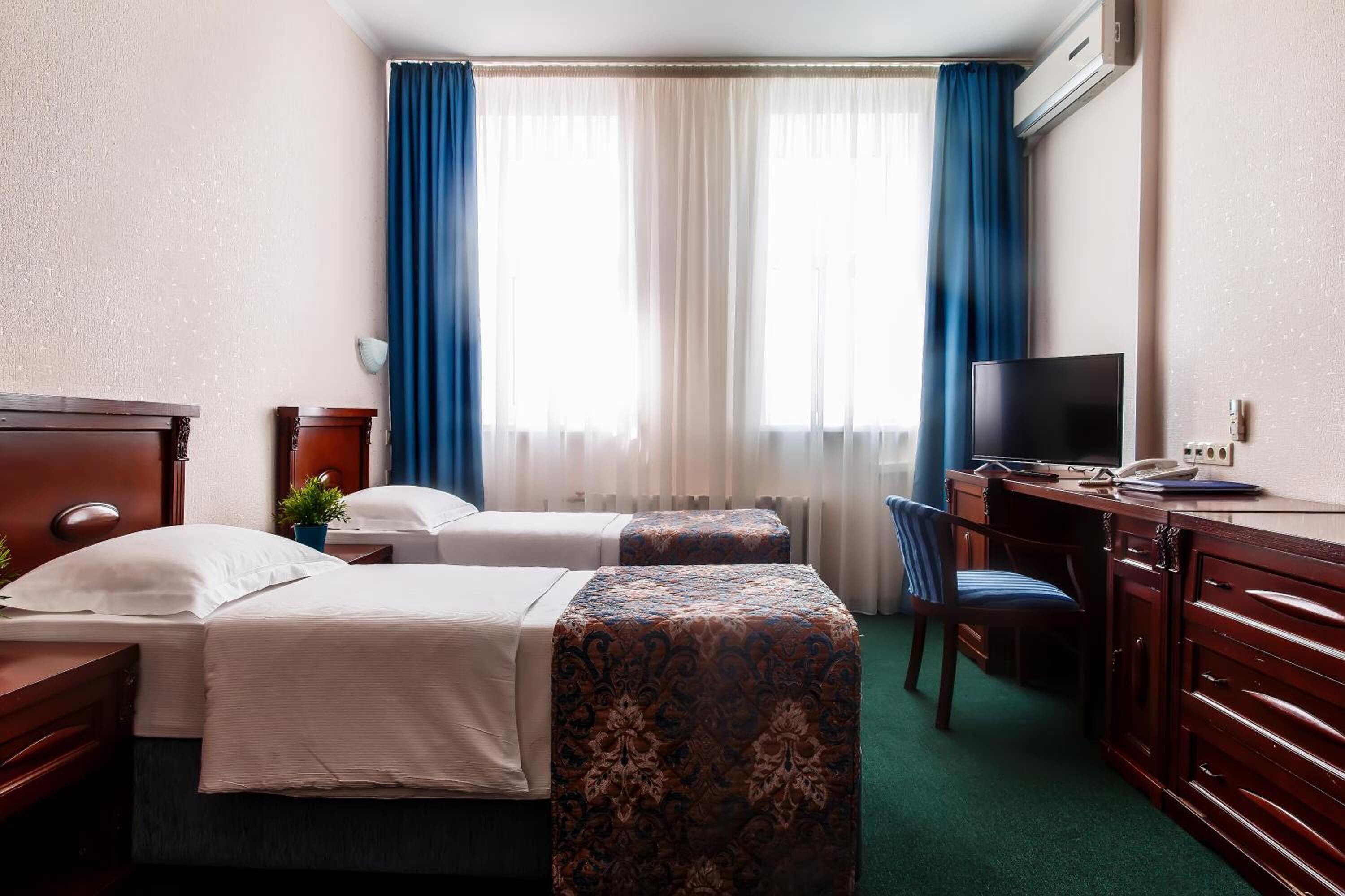 Kamar