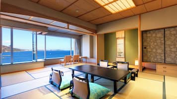 In-room safe, desk, blackout drapes, iron/ironing board