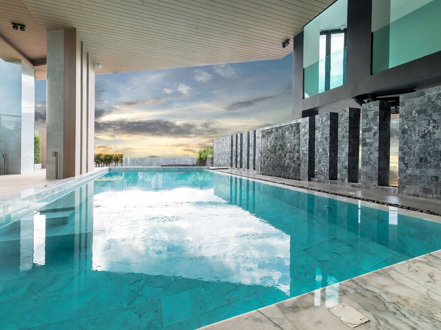 Una piscina techada
